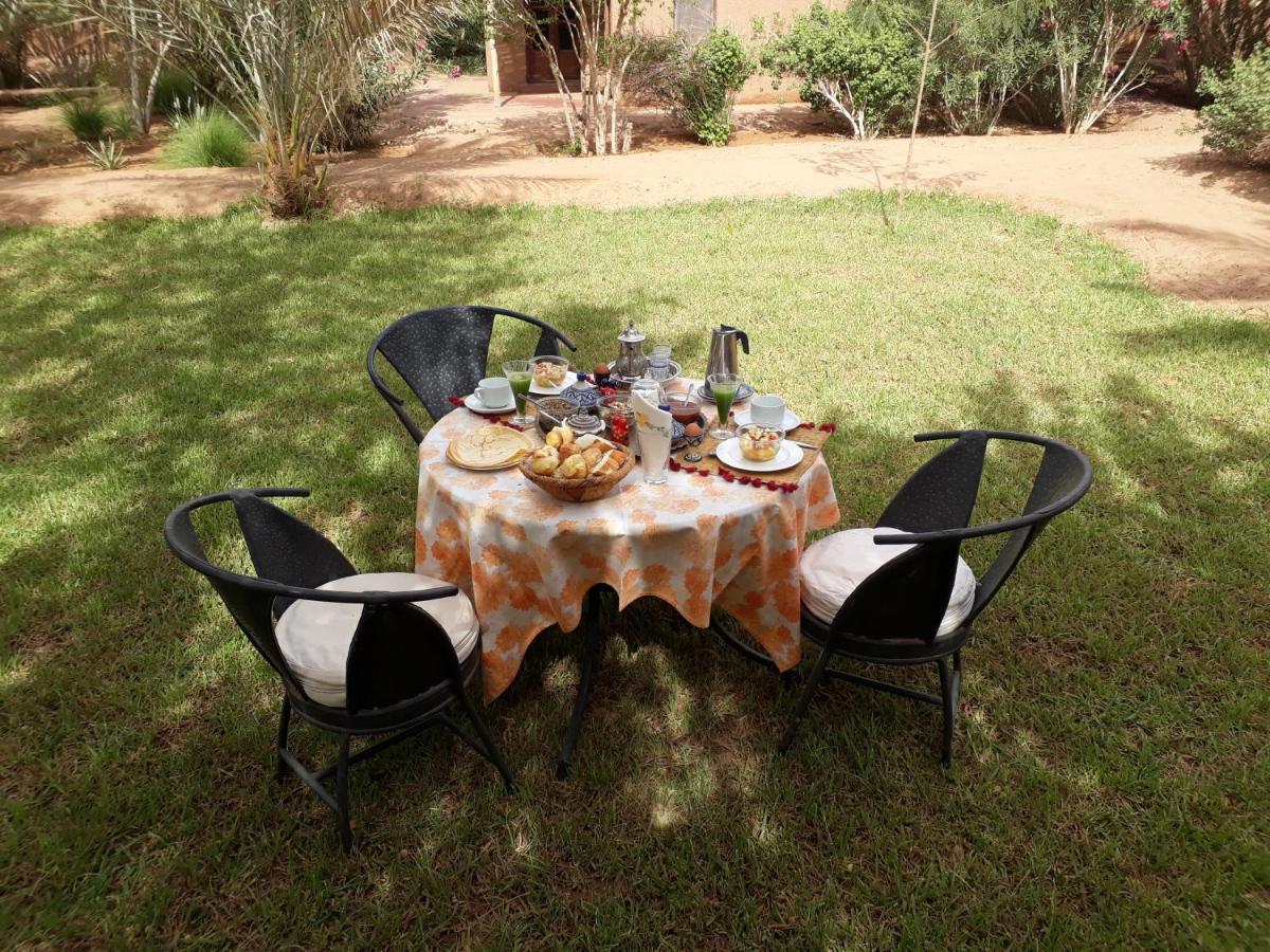 Dar Paru Bed & Breakfast Мхамид Екстериор снимка