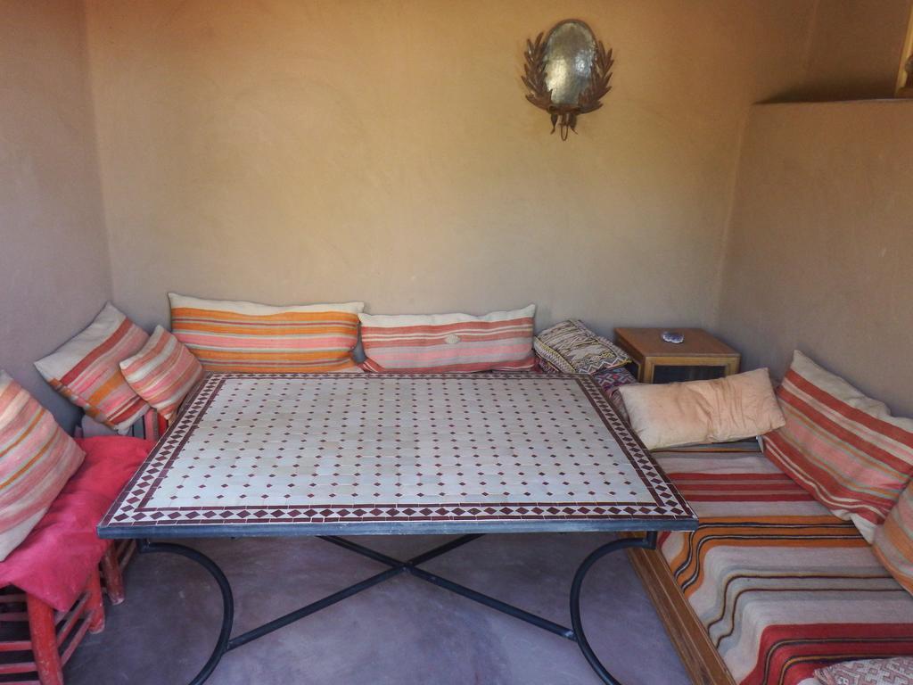 Dar Paru Bed & Breakfast Мхамид Екстериор снимка